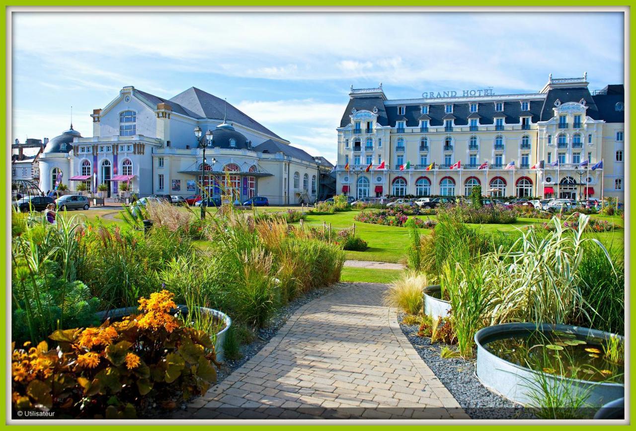 Cabourg, Appartement Plain Pied Avec Terrasse Acces Direct A La Plage Kültér fotó